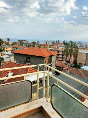 Attico con vista mozzafiato Bordighera